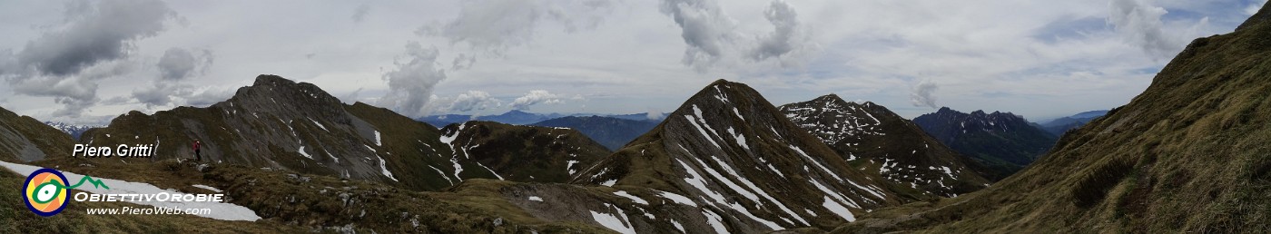 57 Verso la base di salita del versante nord di Cima degli Agnelli.jpg